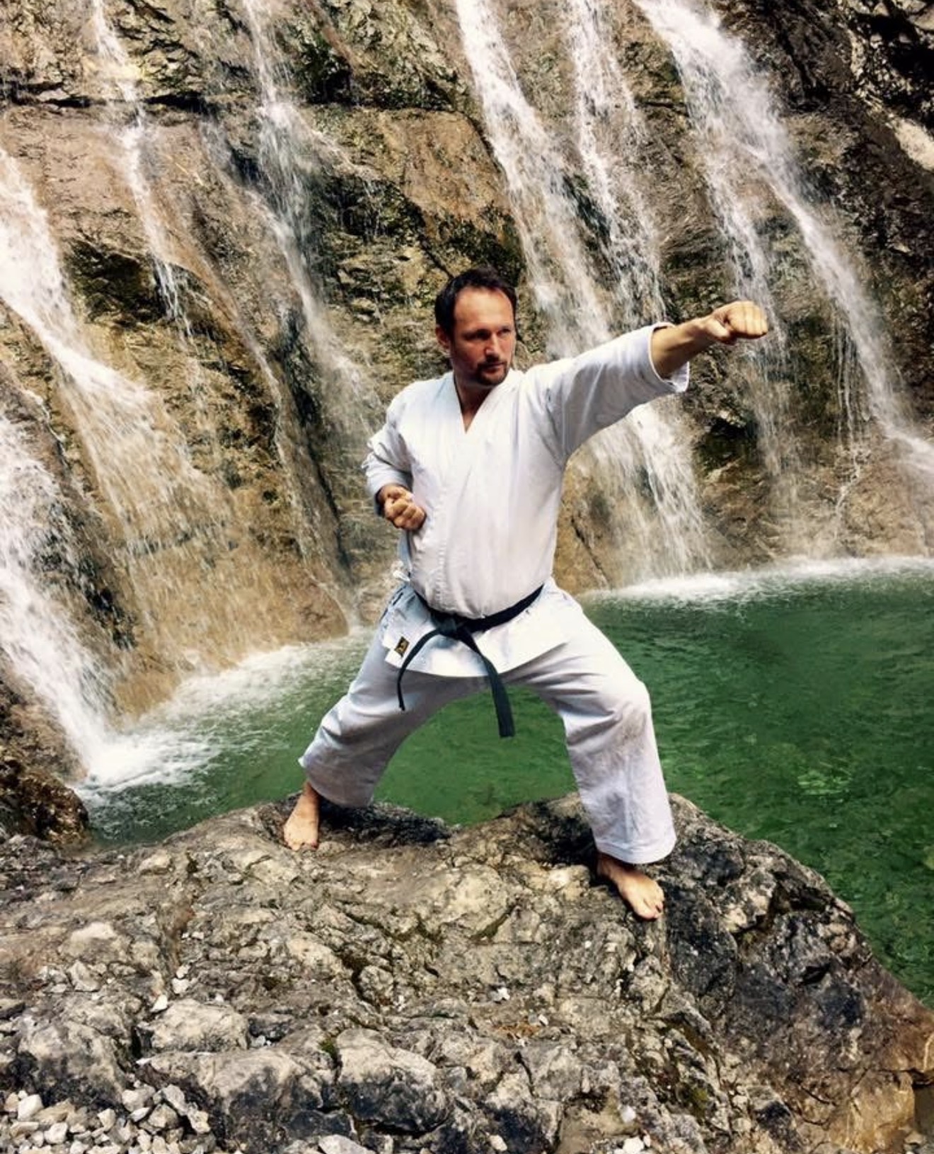 Karate tréning v hale